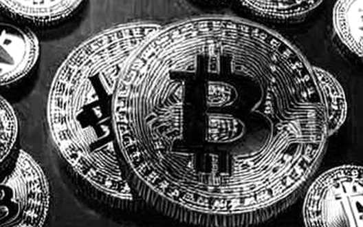 When Insurers Flock to Oil: The Macro Signal Crypto Markets Are Ignoring When Insurers Flock to Oil: The Macro Signal Crypto Markets Are Ignoring